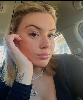 Alicia Laroche