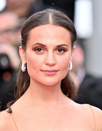 Alicia Vikander