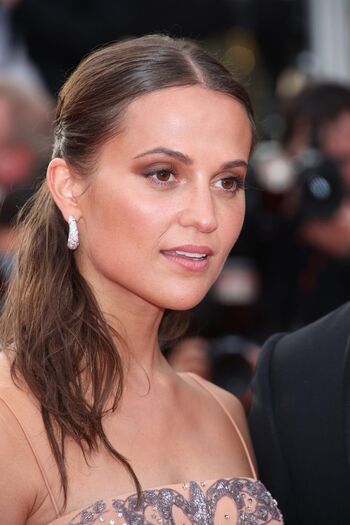Alicia Vikander