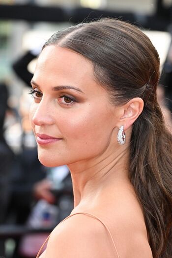Alicia Vikander