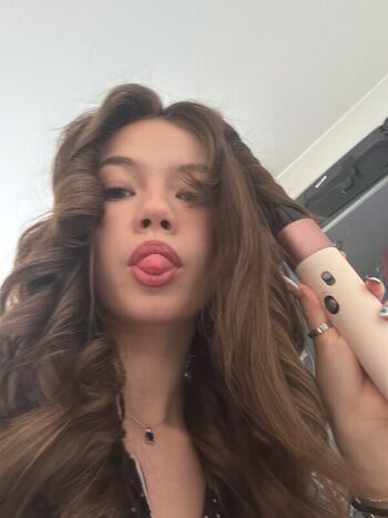 Alisa Sezen Sever Leaked Nude OnlyFans (Photo 6)