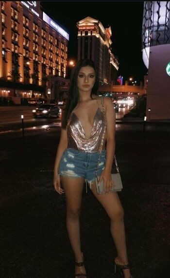 Alishbasheikh Leaked Nude OnlyFans (Photo 61)