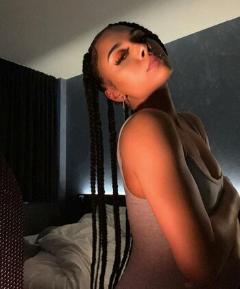 Alix Lapri Leaked Nude OnlyFans (Photo 36)