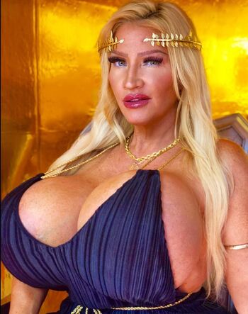 Allegra Cole Leaked Nude OnlyFans (Photo 1)