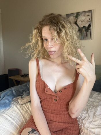 allie0t Leaked Nude OnlyFans (Photo 18)