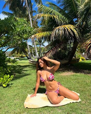 Alohakalamakahi Leaked Nude OnlyFans (Photo 11)