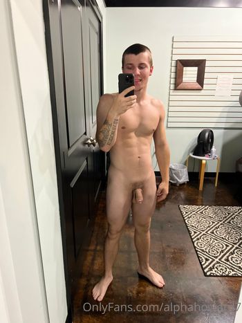 alphahoward7 Leaked Nude OnlyFans (Photo 1)