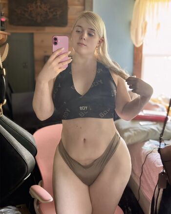 AlsoAmandaRae Leaked Nude OnlyFans (Photo 5)