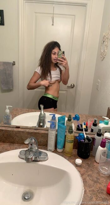 altheaj69 Leaked Nude OnlyFans (Photo 73)