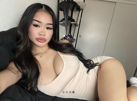 Althizy Leaked Nude OnlyFans (Photo 16)