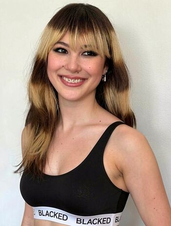 Alysa Liu Leaked Nude OnlyFans (Photo 27)