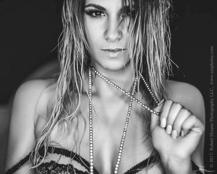 Amanda Kathleen Leaked Nude OnlyFans (Photo 7)