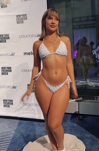 Amariah Morales Leaked Nude OnlyFans (Photo 2)