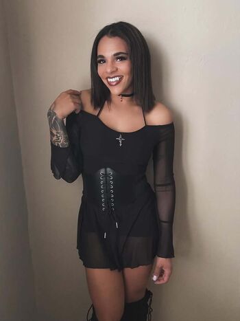 Amber Reacts Leaked Nude OnlyFans (Photo 3)