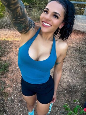 Amber Reacts Leaked Nude OnlyFans (Photo 4)
