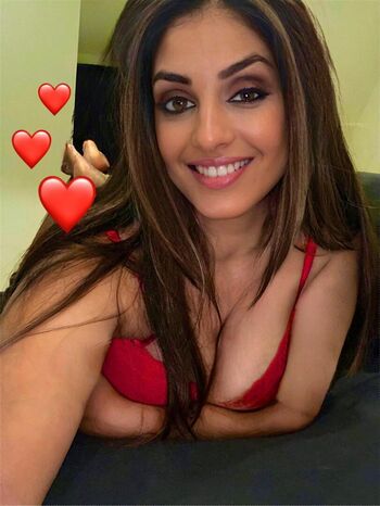Amberjohal Leaked Nude OnlyFans (Photo 4)