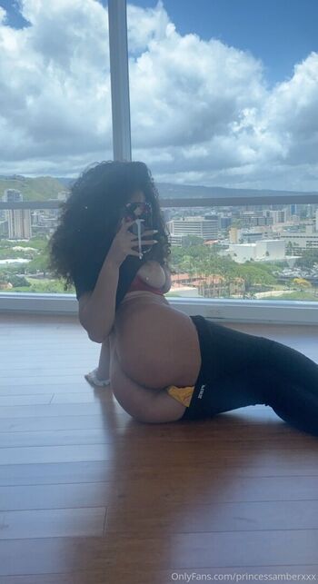 AmberXXX Leaked Nude OnlyFans (Photo 2)