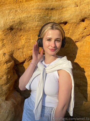 amel.lia Leaked Nude OnlyFans (Photo 19)