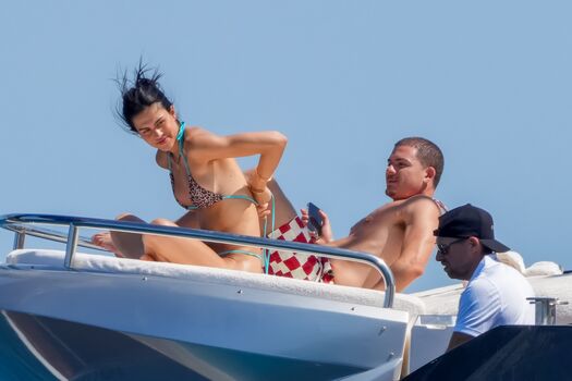 Amelia Hamlin Leaked Nude OnlyFans (Photo 4)