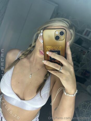 Amelia Park Leaked Nude OnlyFans (Photo 22)