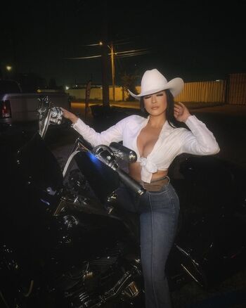 America Cuevas
