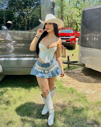 America Cuevas