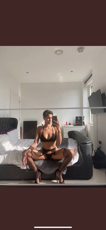 America Foster Leaked Nude OnlyFans (Photo 10)