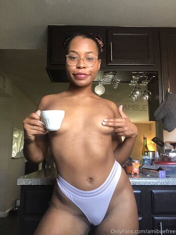 amibuefree Leaked Nude OnlyFans (Photo 29)