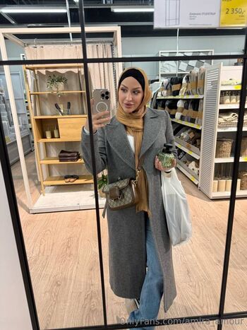Amira_amour