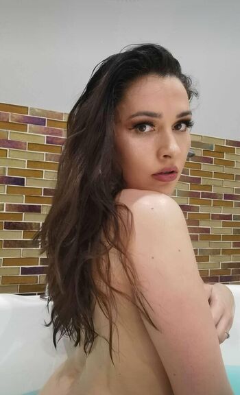Amira Blair Leaked Nude OnlyFans (Photo 7)