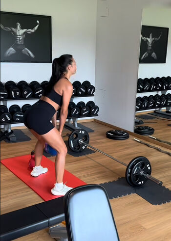 Amira Pocher