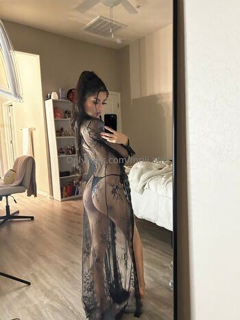 amiramoonxo