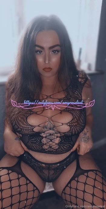 amyroseleal Leaked Nude OnlyFans (Photo 9)