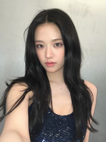 An Yujin 안유진 | Leaked Nude OnlyFans (Photo 37)