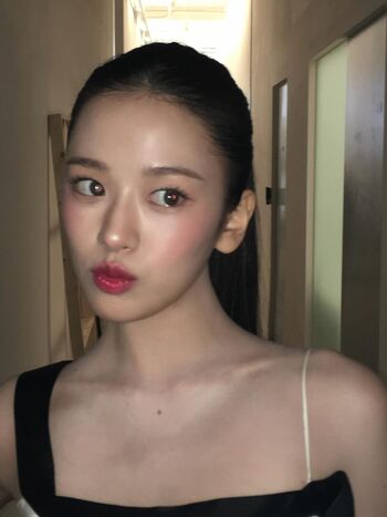 An Yujin 안유진 | Leaked Nude OnlyFans (Photo 39)