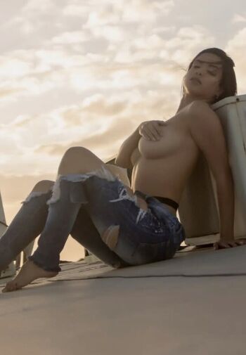 Anakarina Millan Leaked Nude OnlyFans (Photo 9)