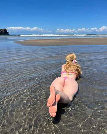 Andrea Pop Leaked Nude OnlyFans (Photo 7)