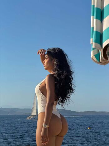 Andreina Santos Leaked Nude OnlyFans (Photo 9)
