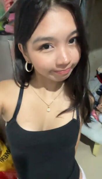 Angel Valencia Leaked Nude OnlyFans (Photo 5)