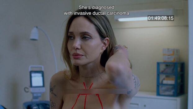 Angelina Jolie Leaked Nude OnlyFans (Photo 203)