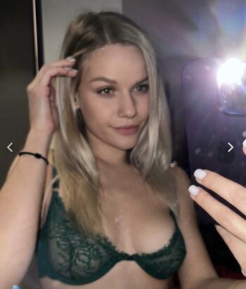 Angelina Mayer Leaked Nude OnlyFans (Photo 3)