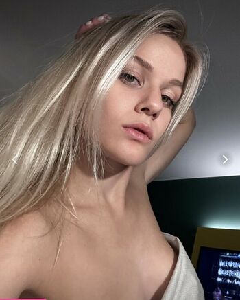 Angelina Mayer Leaked Nude OnlyFans (Photo 4)