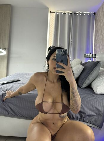 angeline_thomas Leaked Nude OnlyFans (Photo 2)
