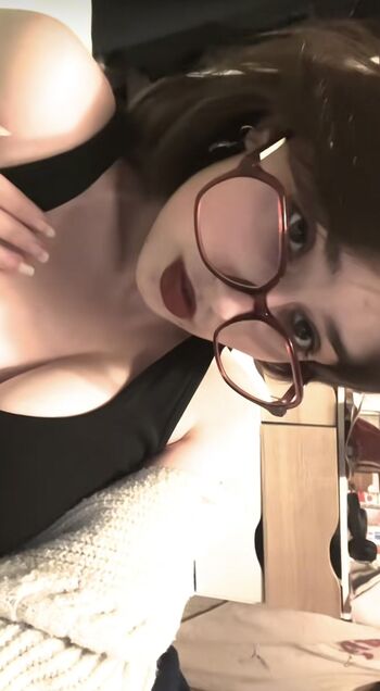Angelitetz Leaked Nude OnlyFans (Photo 14)