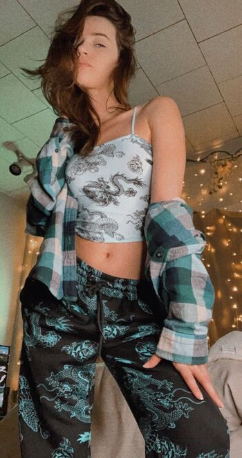 angelswings1125 Leaked Nude OnlyFans (Photo 2)