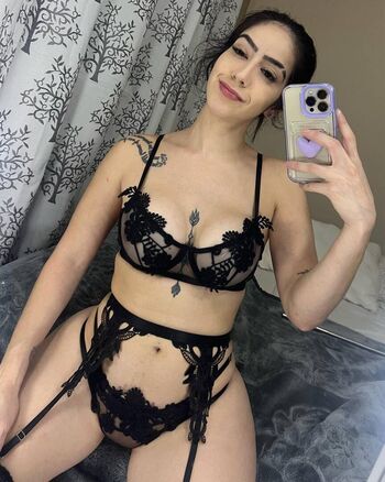 Angie Diaz Leaked Nude OnlyFans (Photo 7)