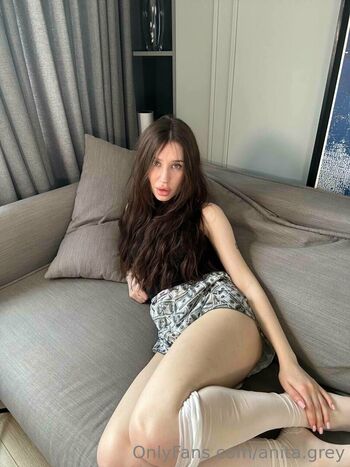 anita_greyy