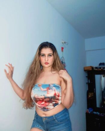 Aniza Hazel