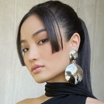 Anna Sawai