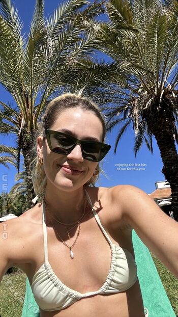 annaneubrt Leaked Nude OnlyFans (Photo 1)